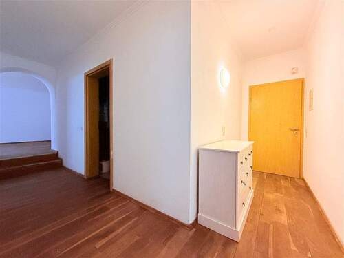 Flur / Wohnungseingang - 