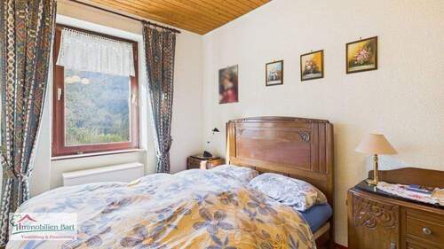 OG - erstes Schlafzimmer - 