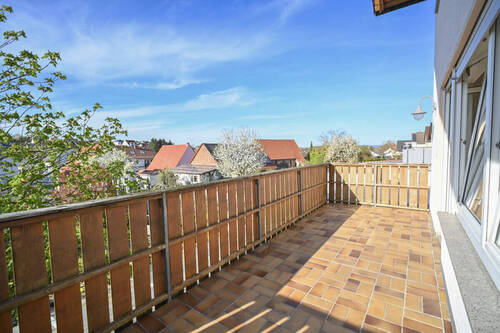 Balkon - 4 Zimmer Etagenwohnung zur Miete in Schaafheim