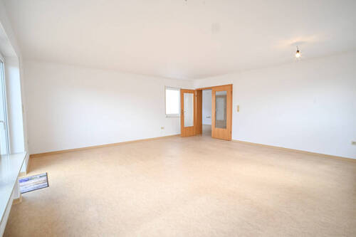 Wohnzimmer - Etagenwohnung mit 111,00 m&sup2; in Schaafheim zur Miete