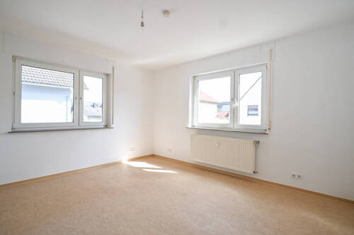 Schlafzimmer 1 von 3 - 