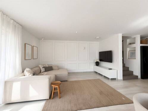 Behagliche Sofaecke im Wohnzimmer - 