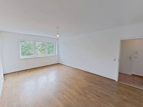 Ansicht I: Wohn- und Esszimmer - Moderne 4-Zimmer-Wohnung mit Wannenbad, Gäste-WC und sonnigem BALKON