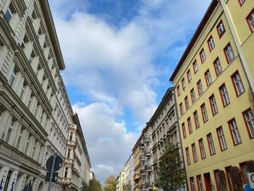 Kiezlage - - Wohn- und Geschäftshaus mit Steigerungspotential -