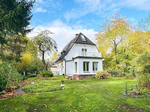 Blick vom Garten - 4 Zimmer Doppelhaushälfte zum Kaufen in Berlin