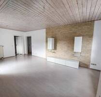 Gemütliche 2-Zimmer-Dachgeschosswohnung mit Loggia in Lauda - Lauda-Königshofen
