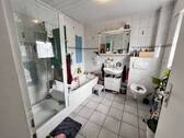 Wohnung OG Duschbad - 