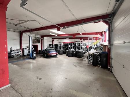 Innenansicht Gewerbehalle - 
