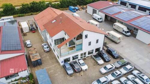 Außenansicht - 7 Zimmer Mehrfamilienhaus, Wohnhaus in Möttingen