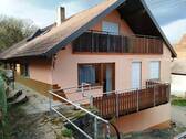 Viel Platz zum Sitzen im Freien - 5 Zimmer Einfamilienhaus in Niederstetten