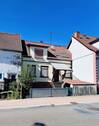 Straßenansicht - Hütschenhausen - Kleines EFH mit Innenhof, Garage und Werkstatt