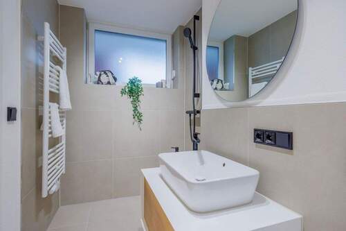 Geräumige Dusche - KfW gefördert! Investieren oder selbst wohnen - kernsanierte 3-Zimmer Wohnung Ingolstadt Haunwöhr