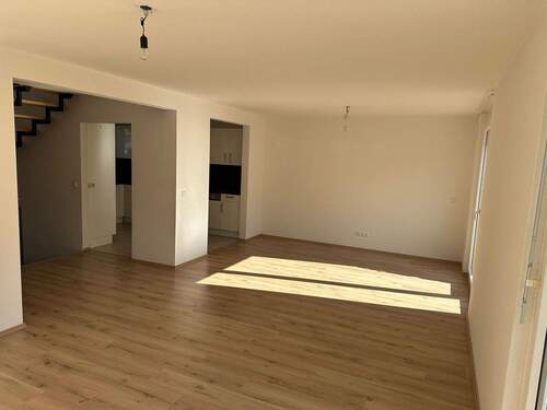 Wohn- und Esszimmer - 