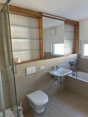 Familienbad im 1.OG - 