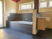 DG: Badezimmer 1 - 