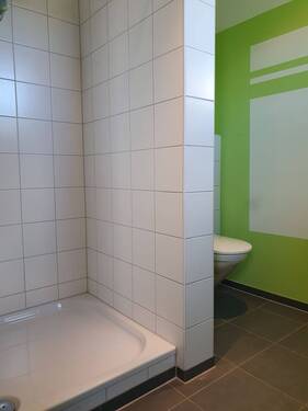 DG: Badezimmer 2 - 