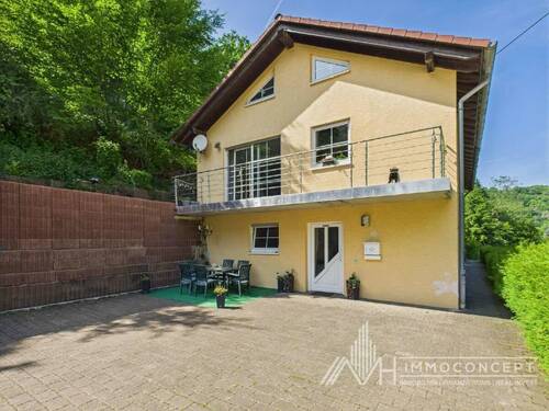 Anbau - 8 Zimmer Mehrfamilienhaus, Wohnhaus in Heimbach