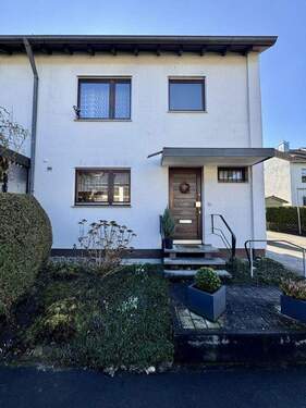 Vorderansicht - 5 Zimmer Reihenendhaus zum Kaufen in Ludwigsburg / Oßweil