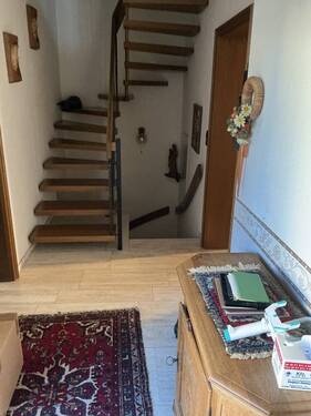 Diele - 4 Zimmer Doppelhaushälfte zum Kaufen in Mönchengladbach