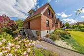Gepflegter Zustand - 5 Zimmer Einfamilienhaus in Schönberg