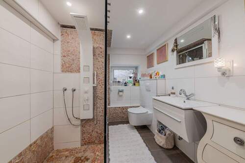 Duschbad, bodengleiche Dusche - 