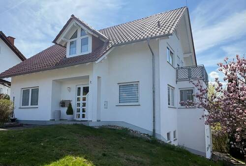 Aussenansicht - Großzügiges, modernes 2- Familienwohnhaus (Mehrgenerationshaus)