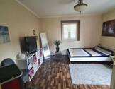 OG: Schlafzimmer mit Küche - 