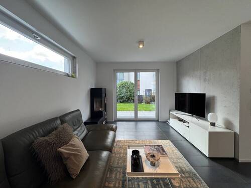 EG Wohnbereich Ansicht 1 - 5 Zimmer Reihenendhaus in Tamm