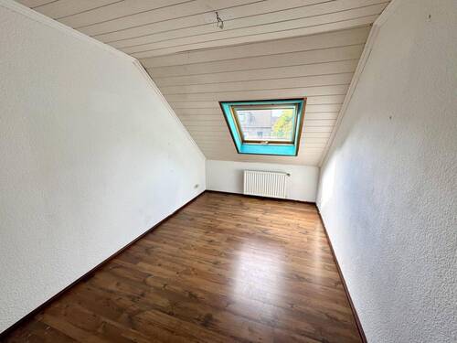 Schlafzimmer 2 OG - 