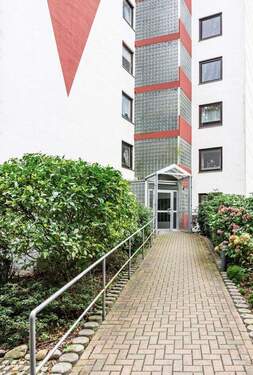 Barrierefreier Eingang - Gepflegte & bezugsfreie 3 Zi. Wohnung in Langen, angenehmes Wohnquartier!