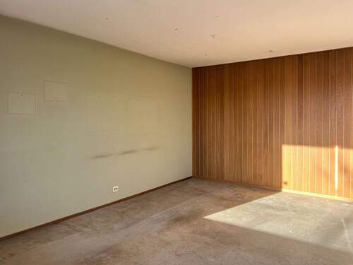 Holzelemente im Wohnzimmer - Etagenwohnung mit 84,00 m&sup2; in Hamburg zum Kaufen