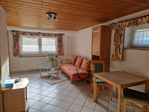 Wohlfühlinsel - 1 Zimmer Etagenwohnung zur Miete in Oberostendorf