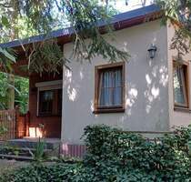 Idyllisch gelegenes Freizeit- Wochenend- Waldgrundstück mit Bungalow in ruhiger Randlage von Zeulenroda-Triebes zu verkaufen