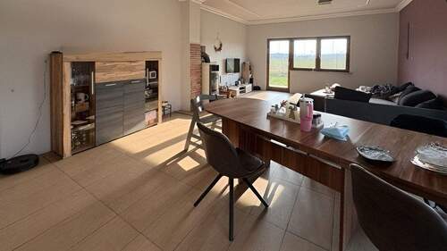 EG-Blick ins Wohnzimmer - 