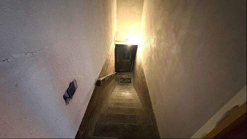 EG Zugang zum Keller - 