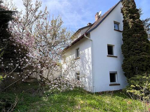 Ansicht MFH - Bieterverfahren: Einfamilienhaus und Dreifamilienhaus auf 3250m² Grund im Paket.