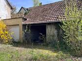 Garage und Nebengebäude - 