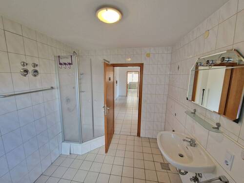 Bad - 3 Zimmer Terrassenwohnung in Bad Bocklet