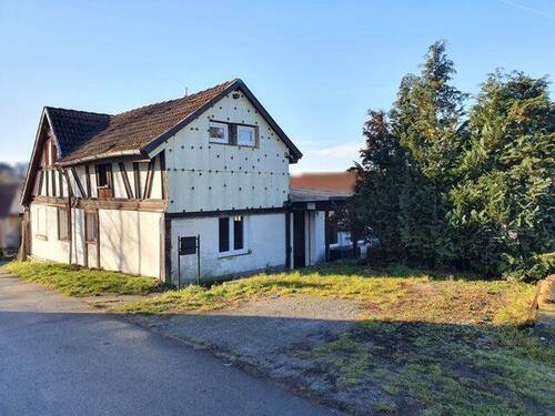 Außenansicht - Einfamilienhaus in Eubigheim - perfekt für Handwerker!