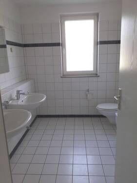 Bad mit Wanne.jpg - 