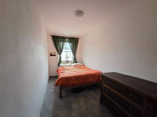 Schlafzimmer 3. OG - Mehrfamilienhaus, Wohnhaus mit 264,00 m&sup2; in Koblenz am Rhein zum Kaufen