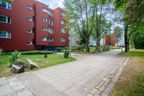 Außenansicht - 3 Zimmer Etagenwohnung in Ottobrunn