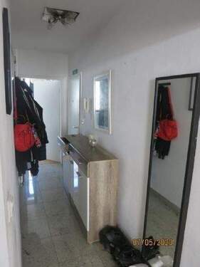 Diele - Etagenwohnung mit 50,00 m&sup2; in Neuss zur Miete