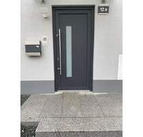 Reiheneckhaus im Herzen von Frensdorf zu verkaufen, ab 01.07.26 frei! - Neubau von 2021!