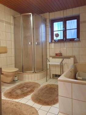 OG: Badezimmer - 