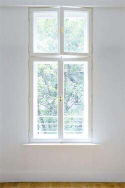 Neue Fenster - 2 Zimmer Etagenwohnung in Berlin