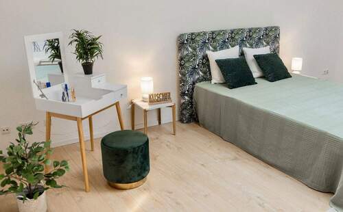 Bild 1 - Exklusive 4-Zimmer-Wohnung mit Sauna & weitläufiger Dachterrasse - sofort einziehen & wohlfühlen