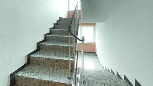 Treppenhaus - 3 Zimmer Etagenwohnung in Hamm