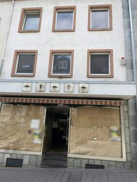 Straßenansicht - 6 Zimmer Mehrfamilienhaus, Wohnhaus zum Kaufen in Bitburg