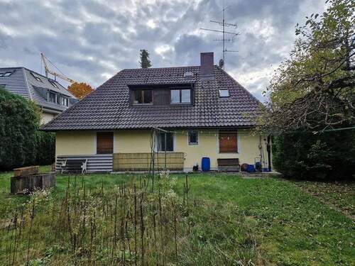 Rückansicht - 6 Zimmer Einfamilienhaus in München